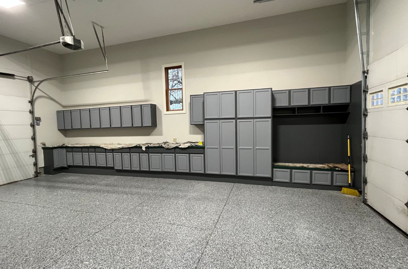 R&J Painting team members collaborating on a commercial project in Lake Zurich, highlighting the advantages of their specialized services.